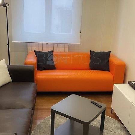 Vivienda Turistica Urbana En Santuchu, Comoda, Funcional Y Con Parking 毕尔巴鄂 外观 照片