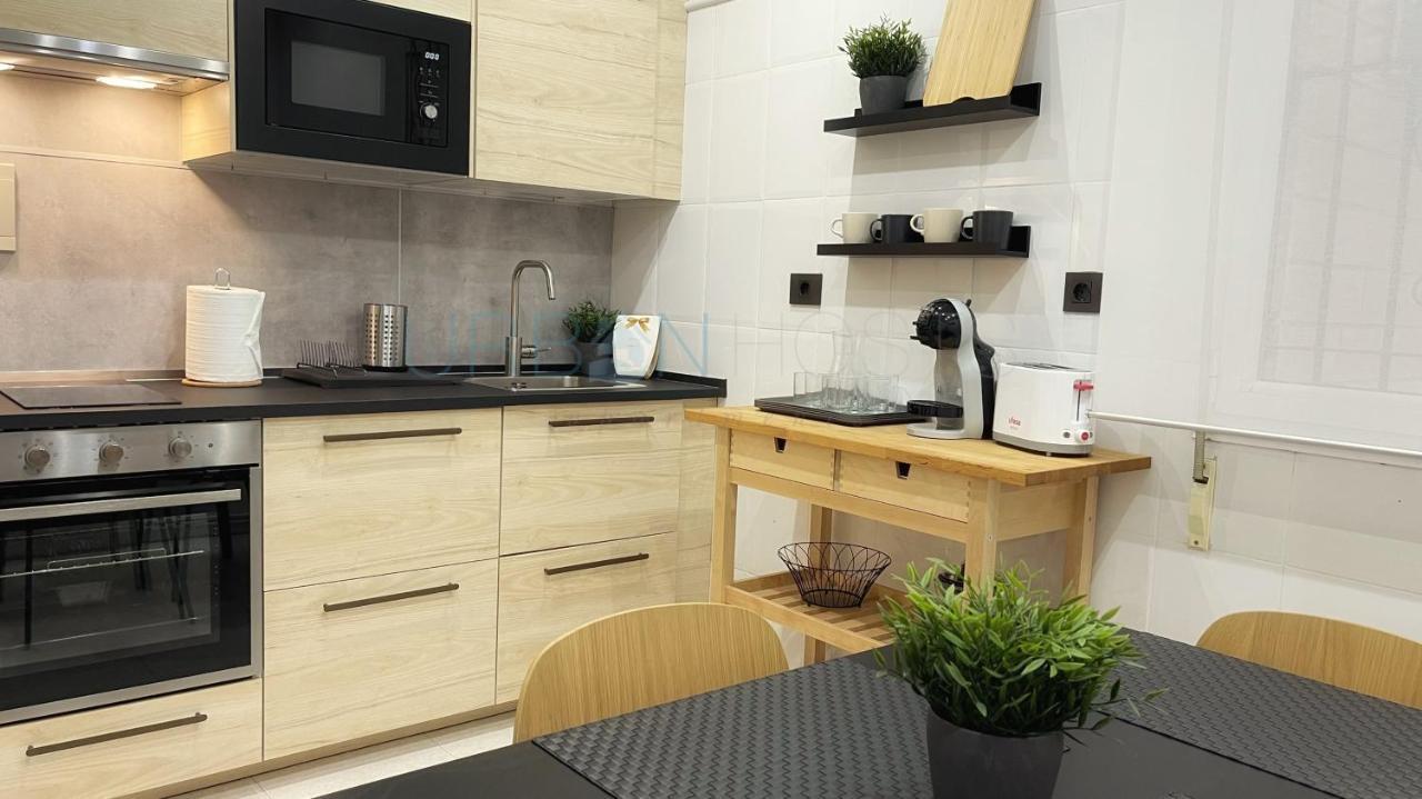 Vivienda Turistica Urbana En Santuchu, Comoda, Funcional Y Con Parking 毕尔巴鄂 外观 照片