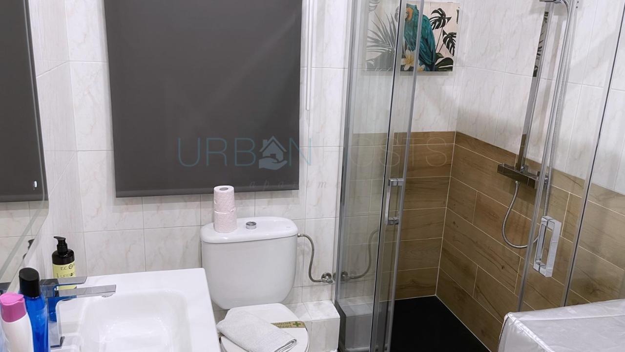 Vivienda Turistica Urbana En Santuchu, Comoda, Funcional Y Con Parking 毕尔巴鄂 外观 照片
